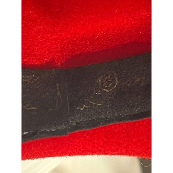 Vintage Women's Red Elegant Classic 100% Wool Felt Cloche Church Party Hat - Picture 11 of 11